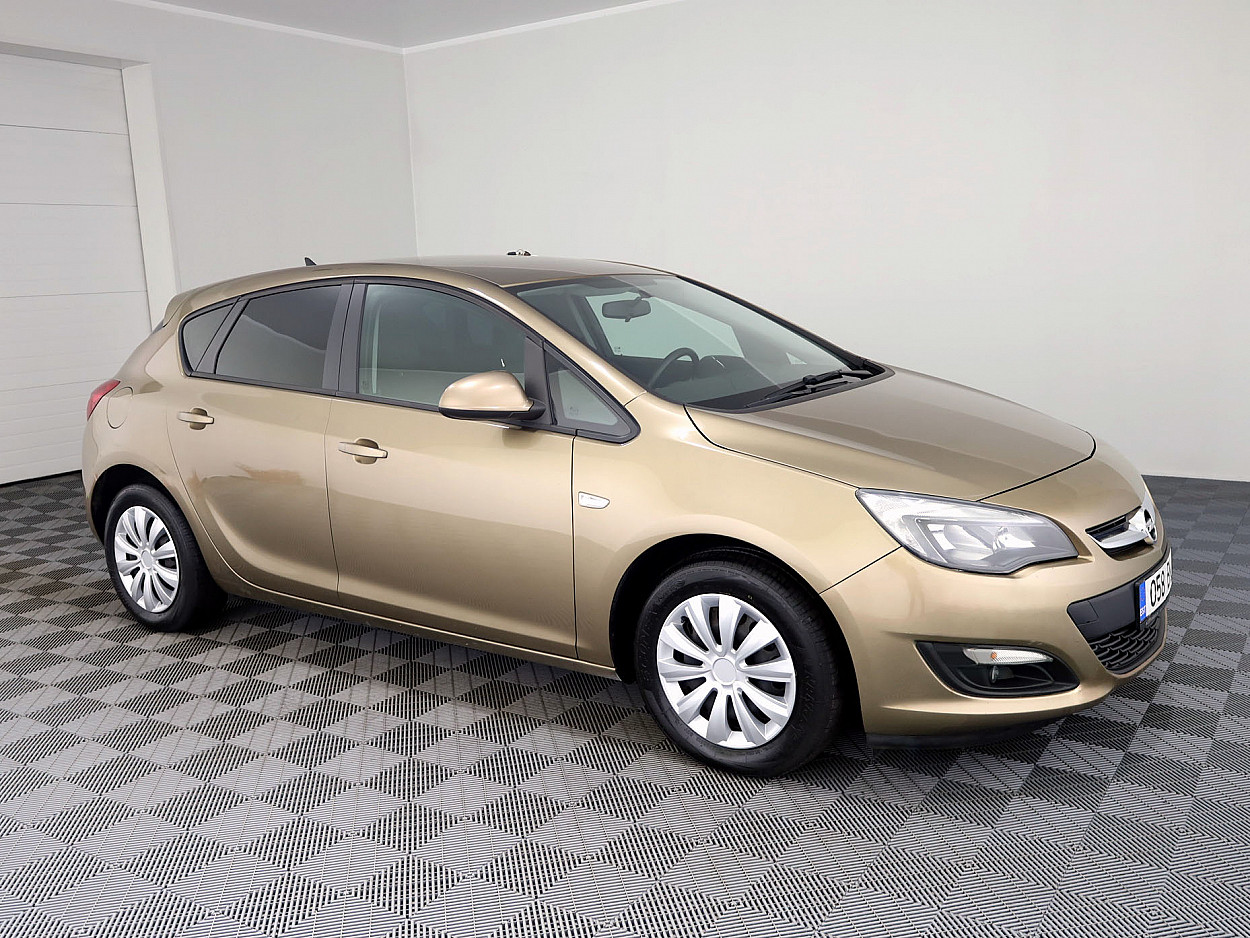 Opel Astra Elegance Facelift 1.6 85kW