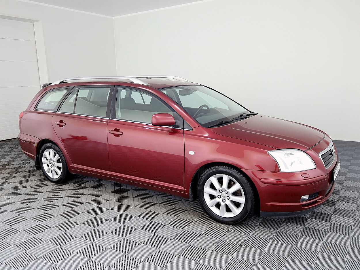Toyota Avensis Linea Sol ATM 2.0 108kW