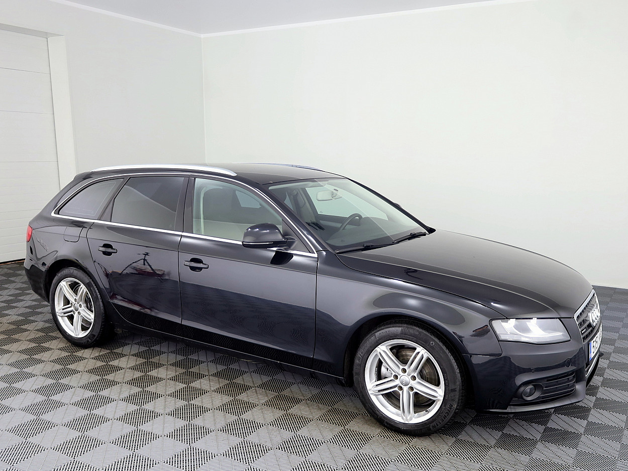 Audi A4 Comfortline Quattro ATM 3.0 TDI 176kW