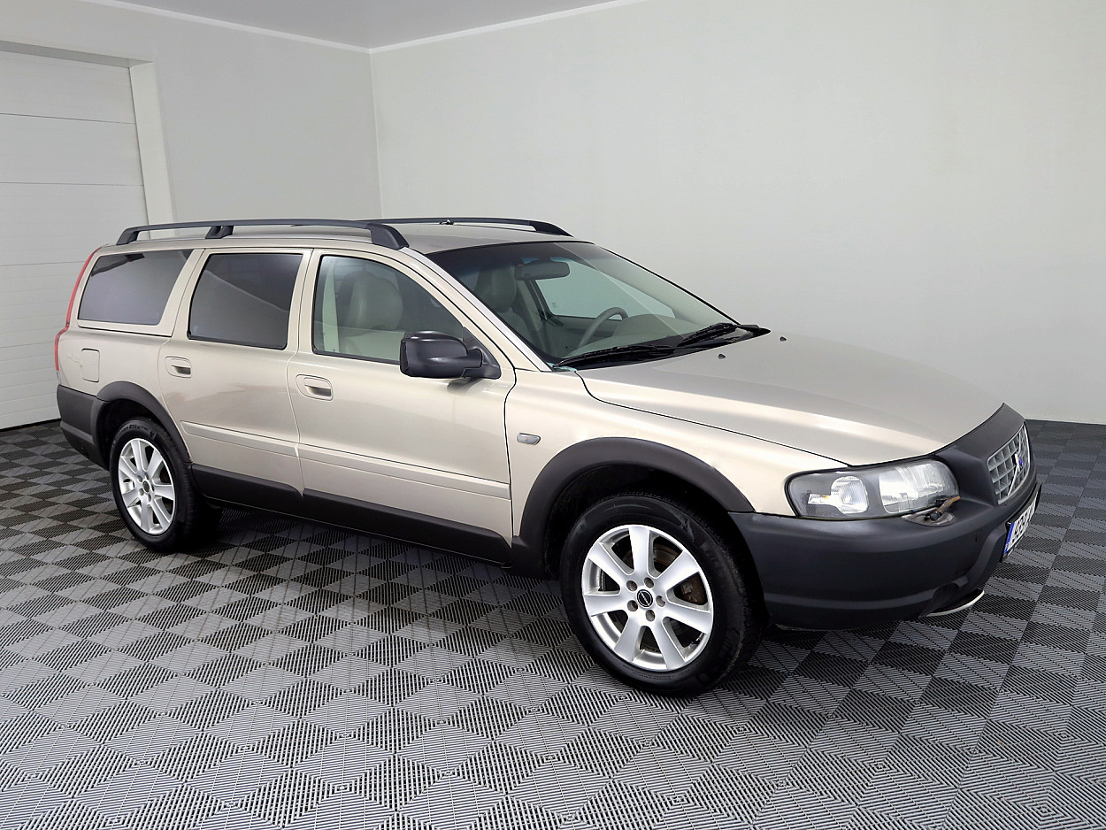 Volvo XC70 Summum LPG ATM 2.4 147kW