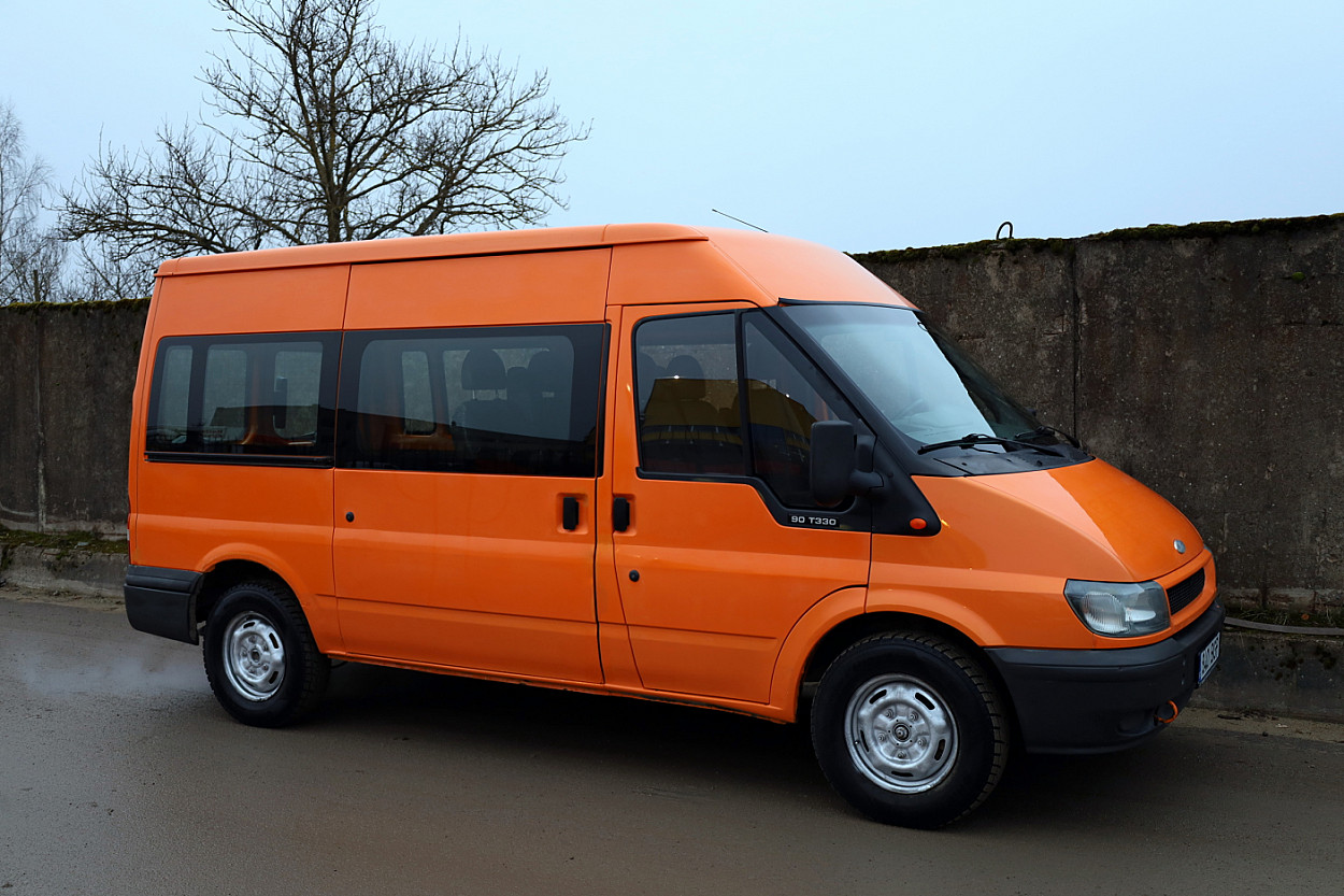 Ford Transit 330M Kombi Passenger 2.4 TDCi 66kW