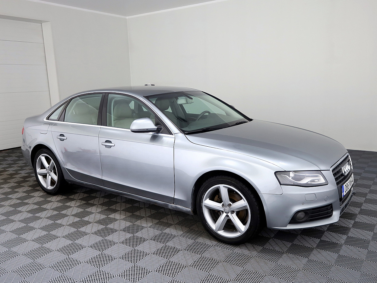 Audi A4 Comfortline ATM 2.0 TDI 105kW