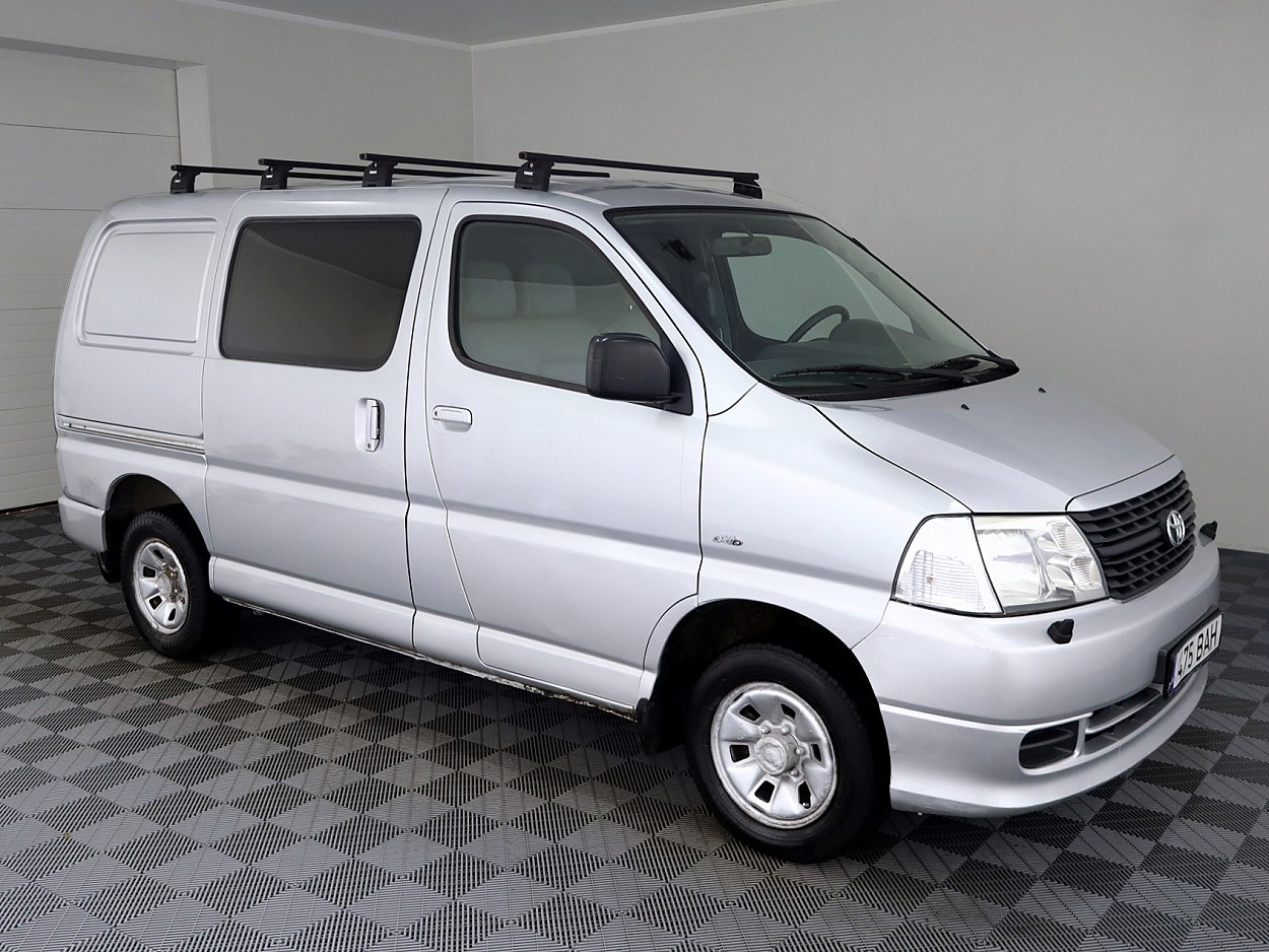 Toyota Hiace Van 2.5 D-4D 86kW