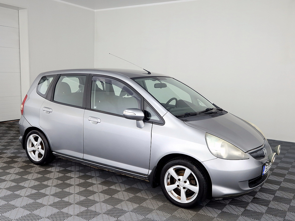 Honda Jazz Elegance Facelift 1.3 61kW