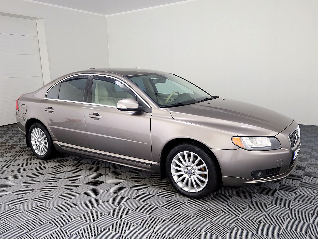 Volvo S80 Summum 2.4 D5 136kW