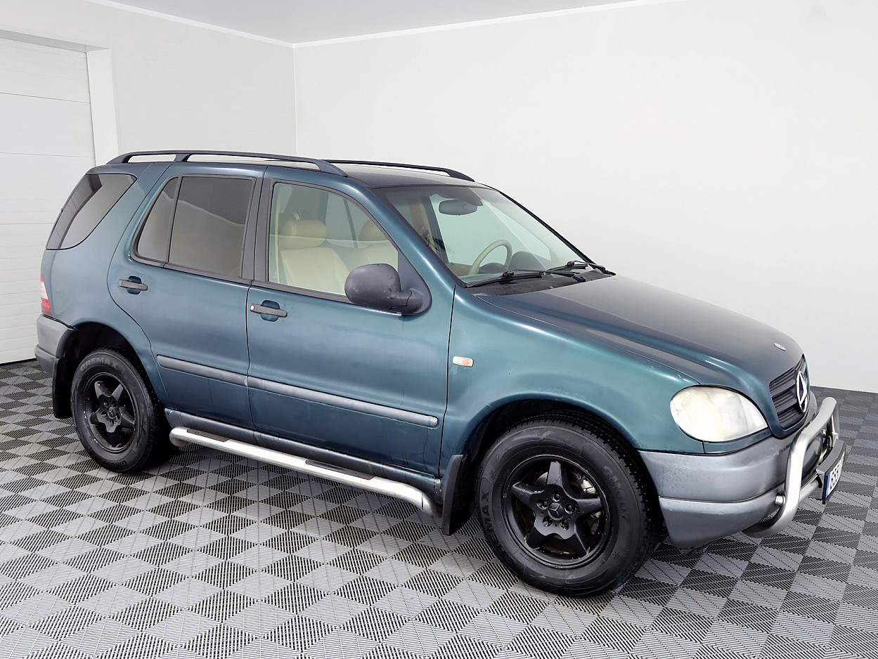 Mercedes-Benz ML 320 Luxury ATM 3.2 160kW