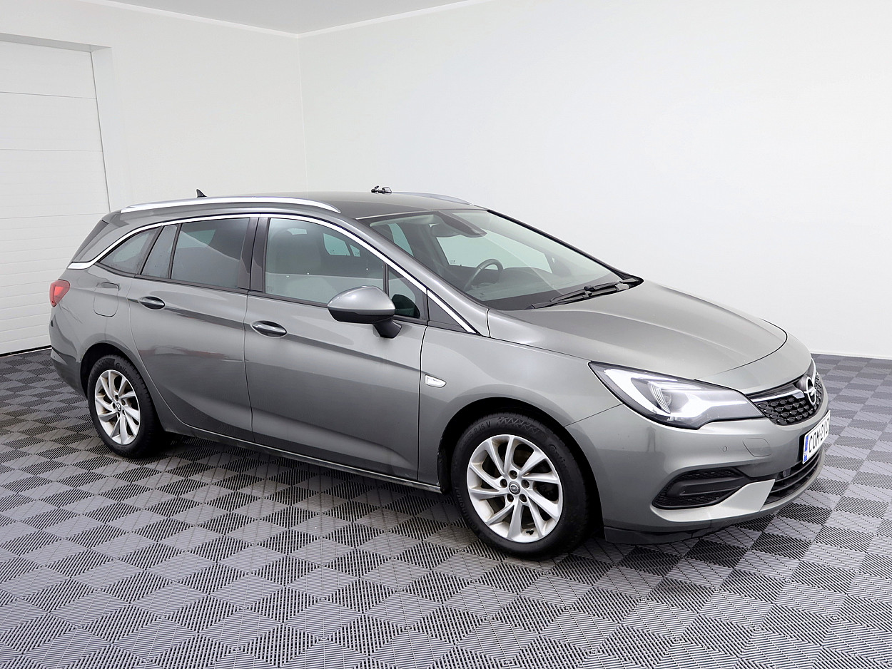 Opel Astra Cosmo ATM 1.3 107kW