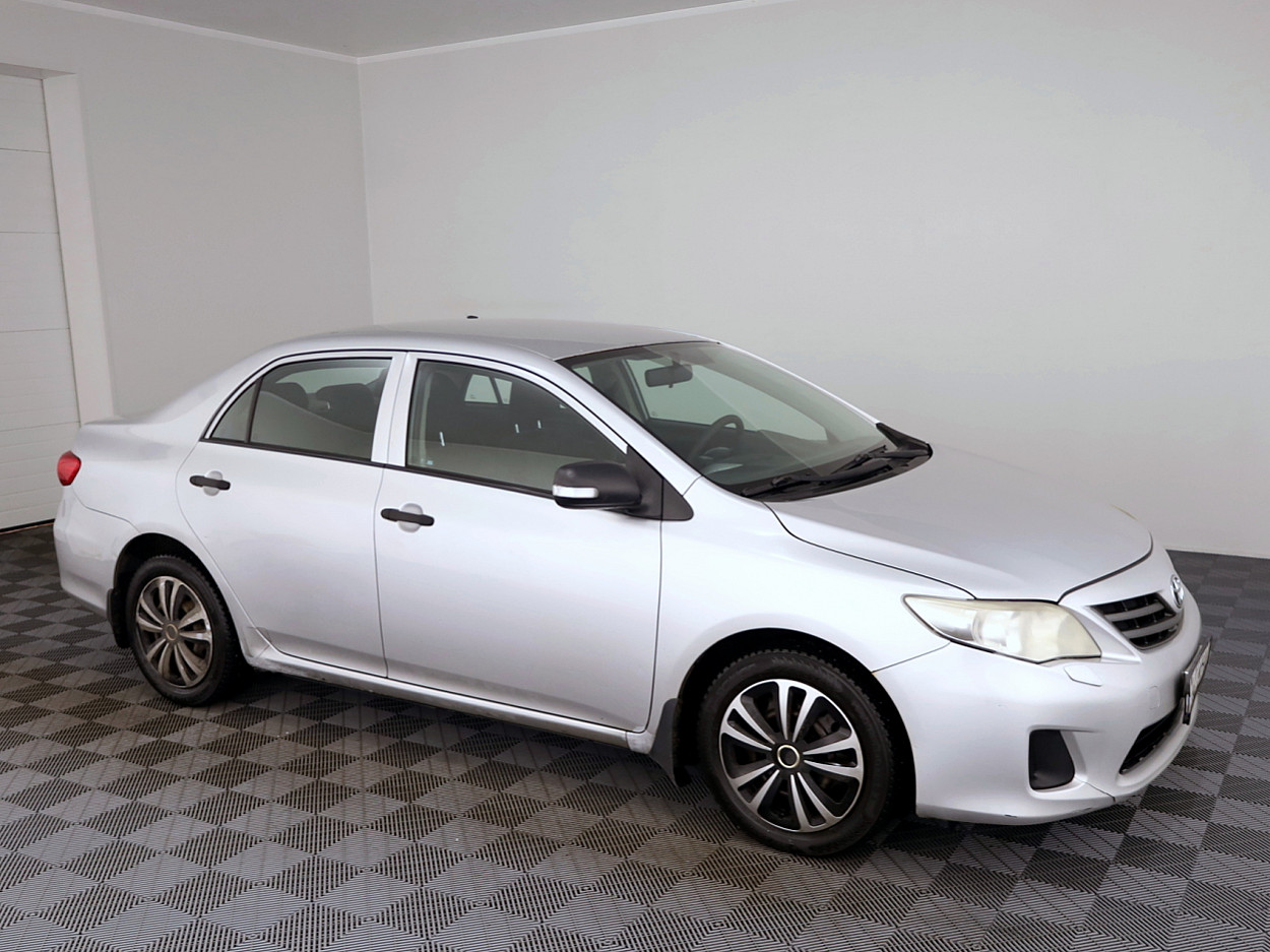 Toyota Corolla Linea Sol Facelift 1.6 97kW