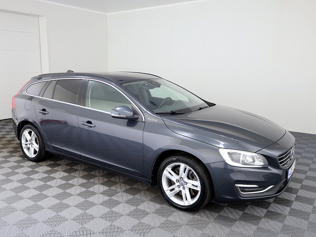 Volvo V60 Summum Hybrid Facelift ATM 2.4 162kW