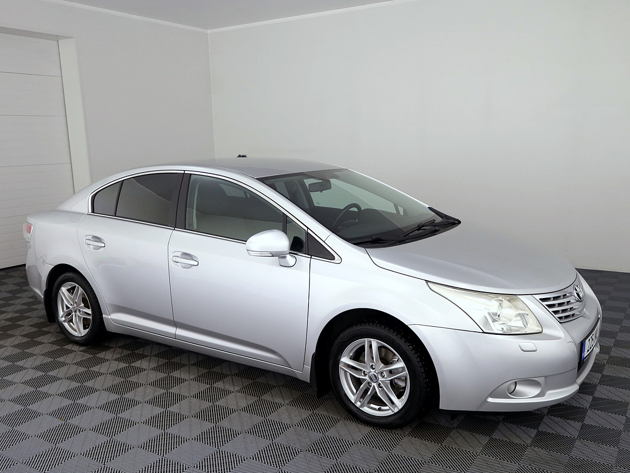 Toyota Avensis Linea Sol ATM 1.8 108kW