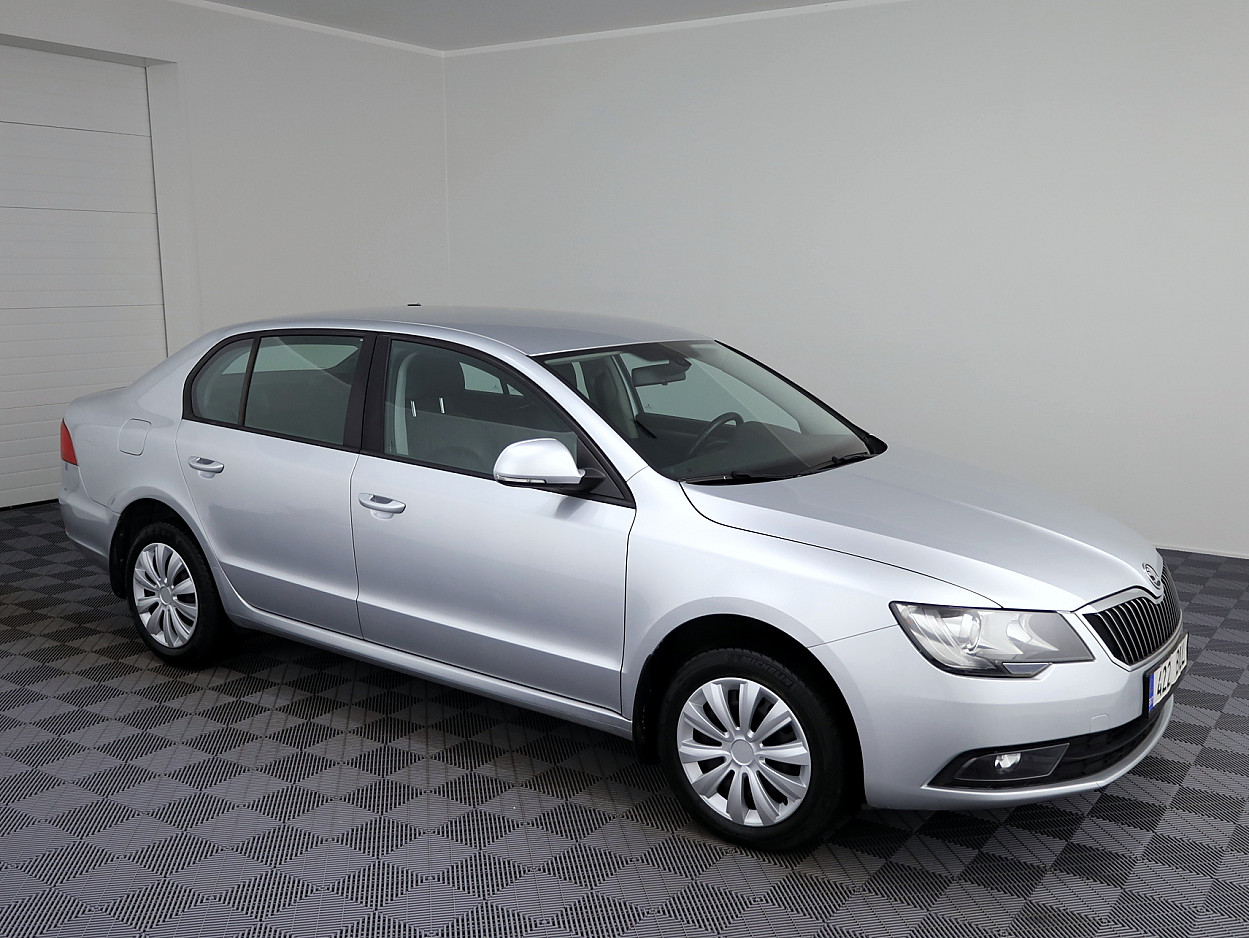 Skoda Superb Highline Facelift ATM 1.6 TDI 77kW