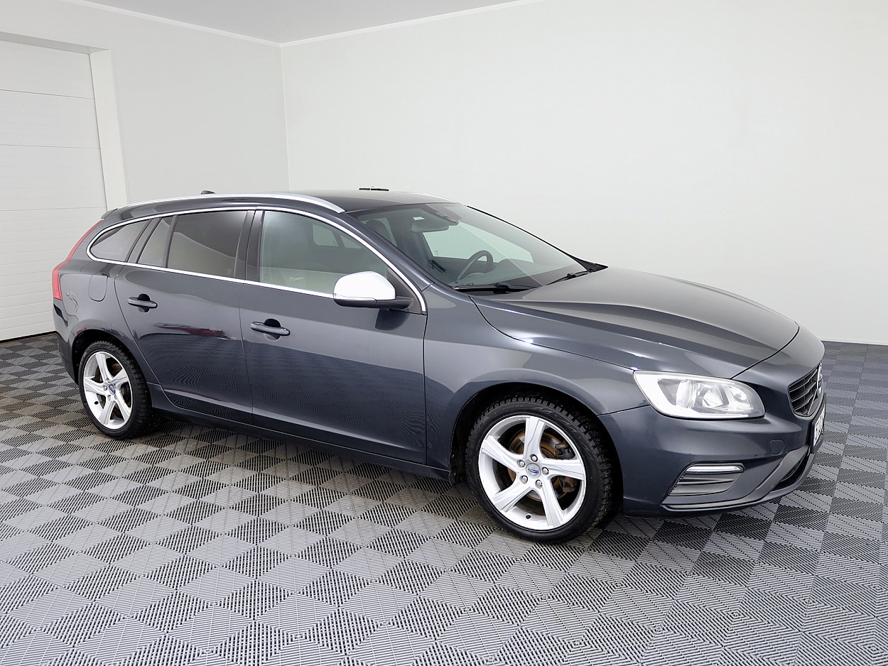 Volvo V60 R-Design Facelift ATM 2.0 D5 133kW