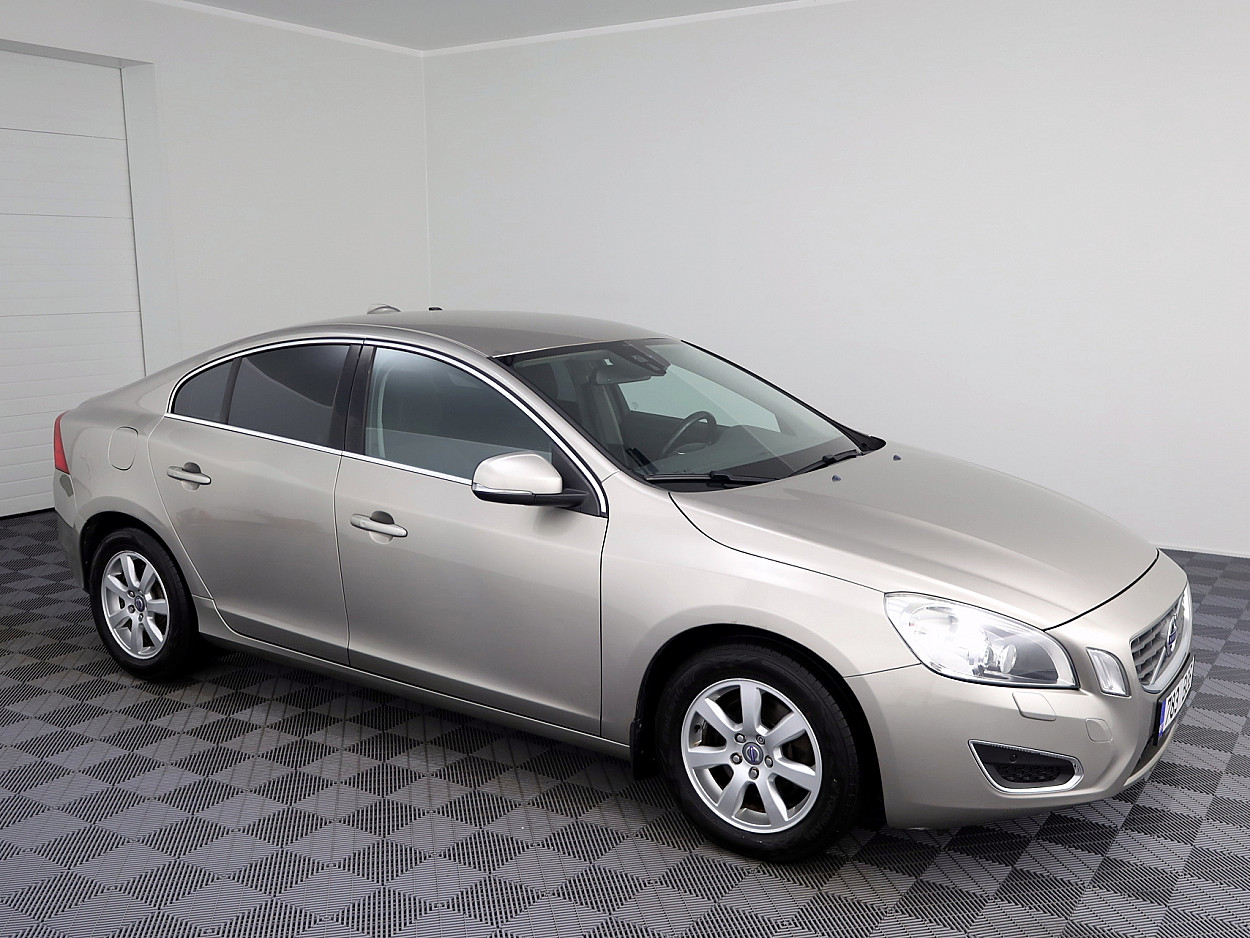 Volvo S60 Momentum ATM 2.0 177kW
