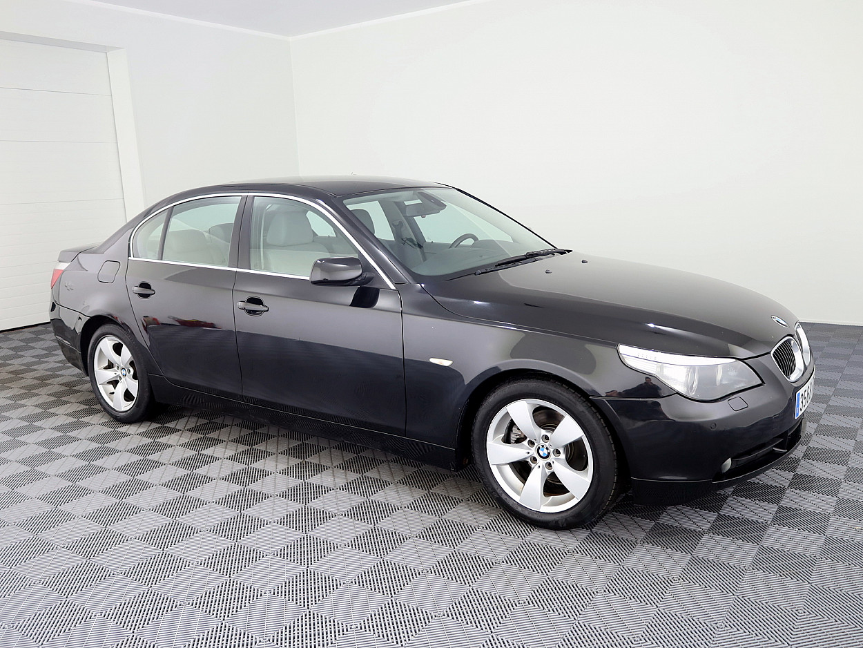 BMW 523 Executive ATM 2.5 130kW