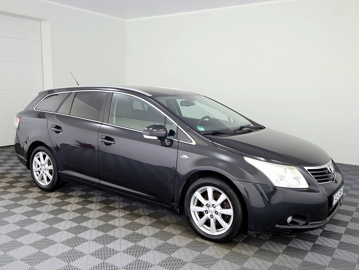 Toyota Avensis Linea Sol 2.2 D-CAT 130kW