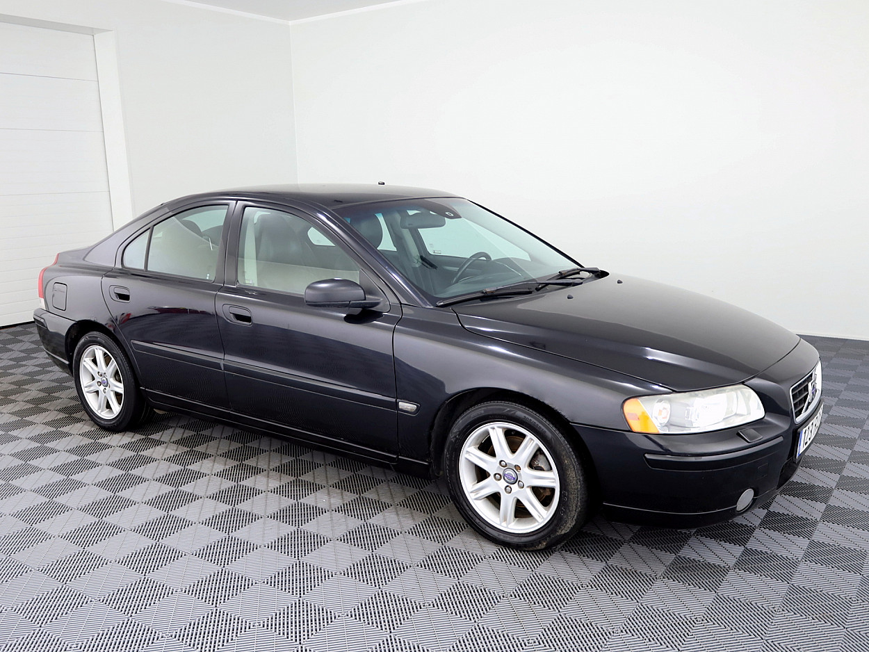 Volvo S60 Summum Facelift ATM 2.4 D5 136kW