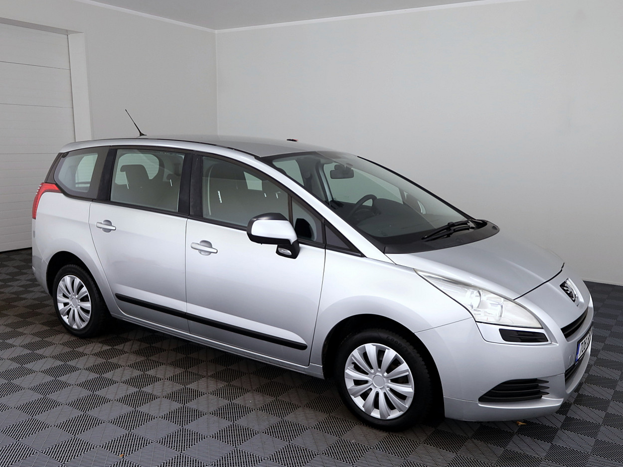 Peugeot 5008 Elegance 1.6 88kW