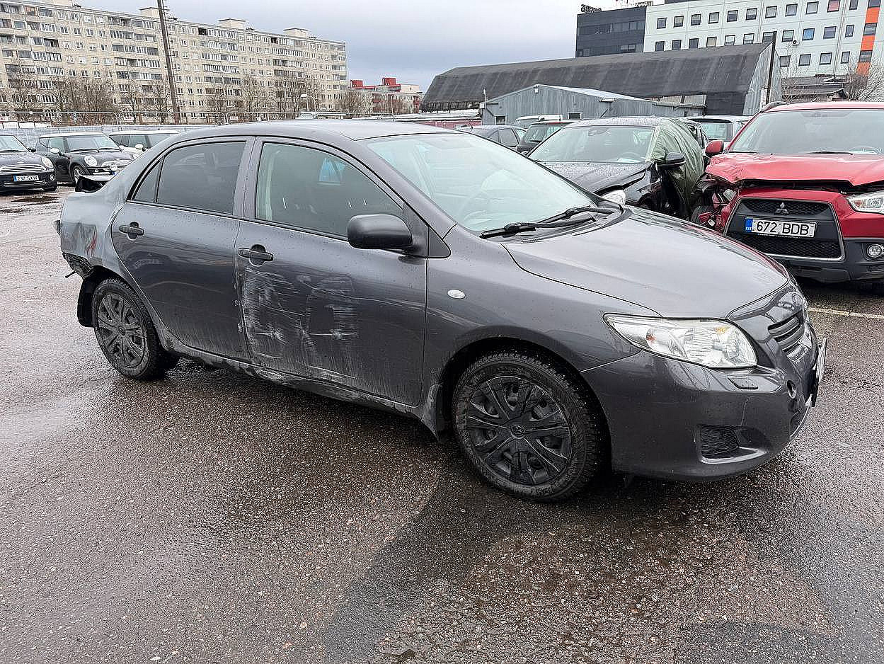 Toyota Corolla Linea Sol 1.6 91kW