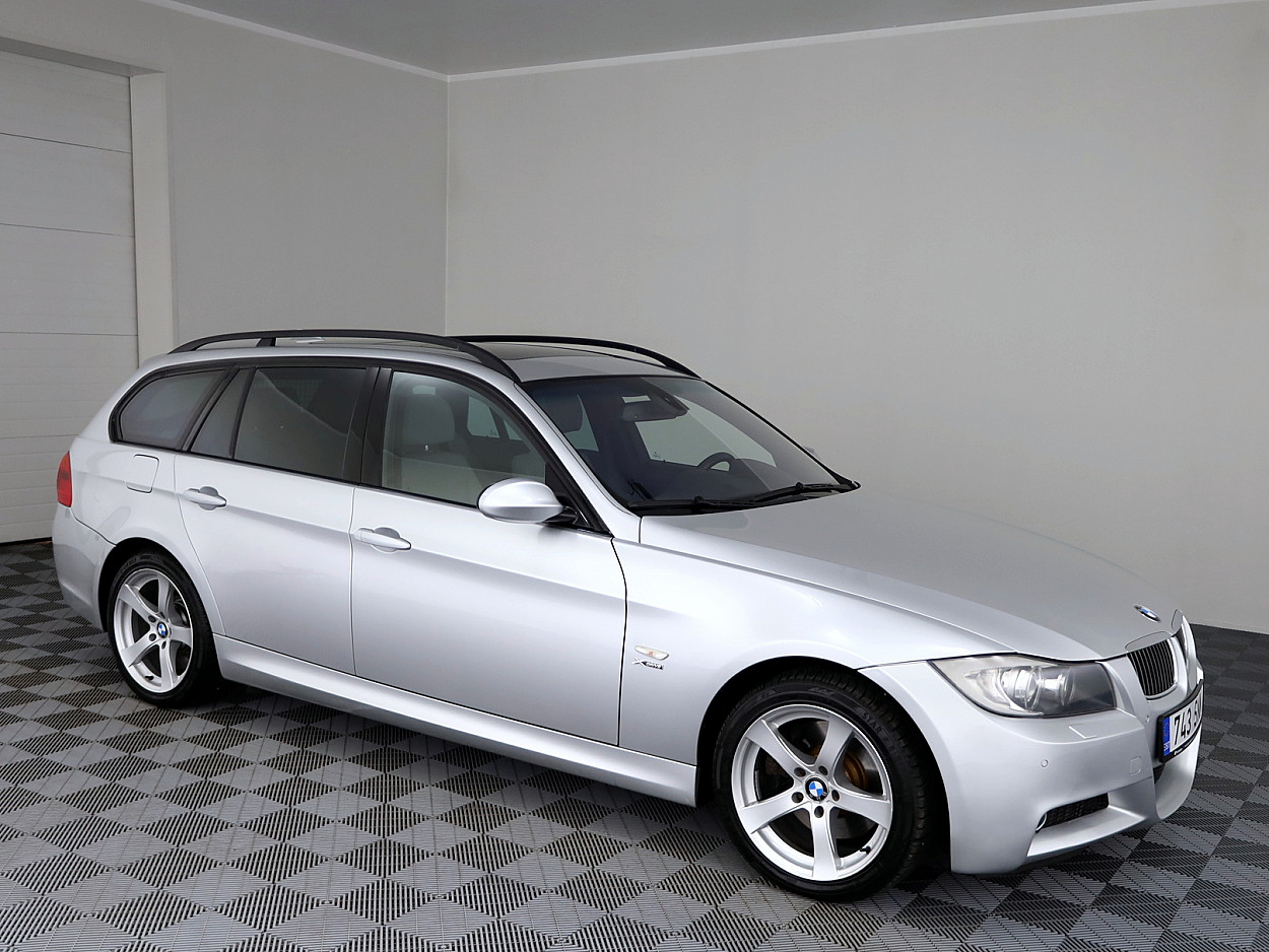 BMW 330 xDrive M-Pakett 3.0 190kW