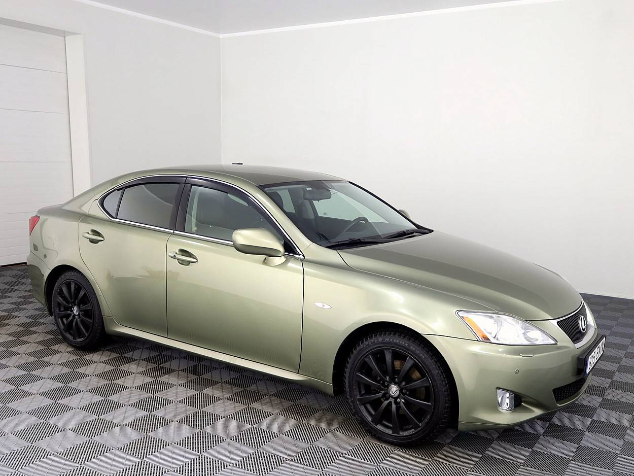 Lexus IS 250 Luxury ATM 2.5 153kW
