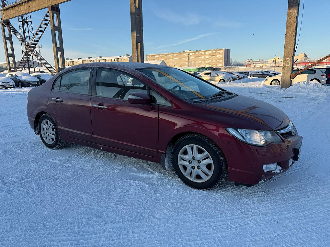 Honda Civic Elegance 1.8 103kW