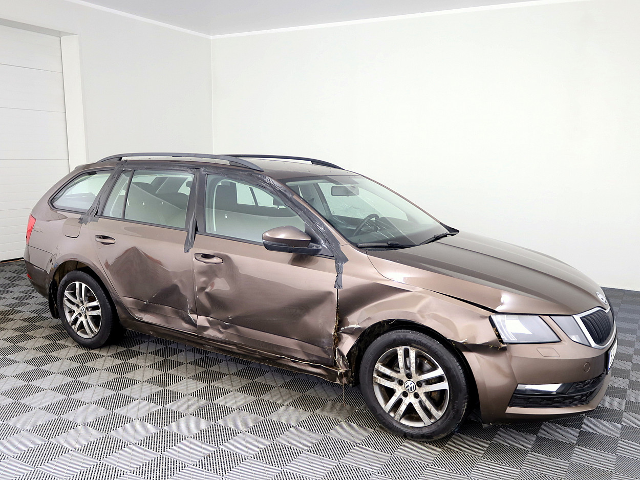 Skoda Octavia Comfortline ATM 1.5 96kW