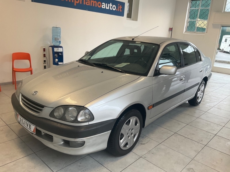 Toyota Avensis 2.0 Terra